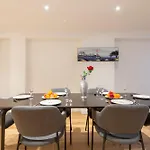 Exquisite 3Br Duplex Apartment Air-Con& Amenities