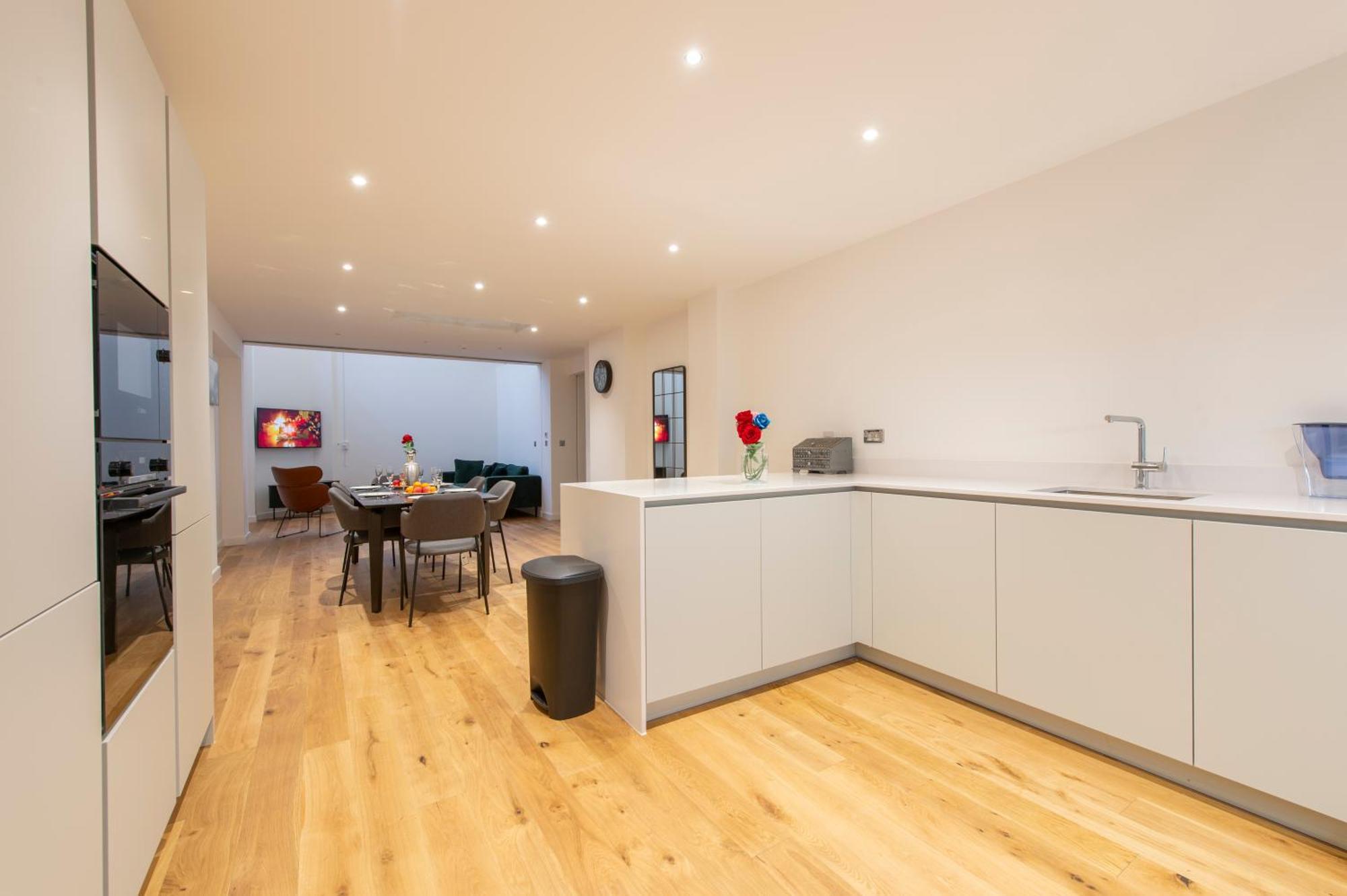 Exquisite 3br Duplex Air-con& Amenities Appartamento