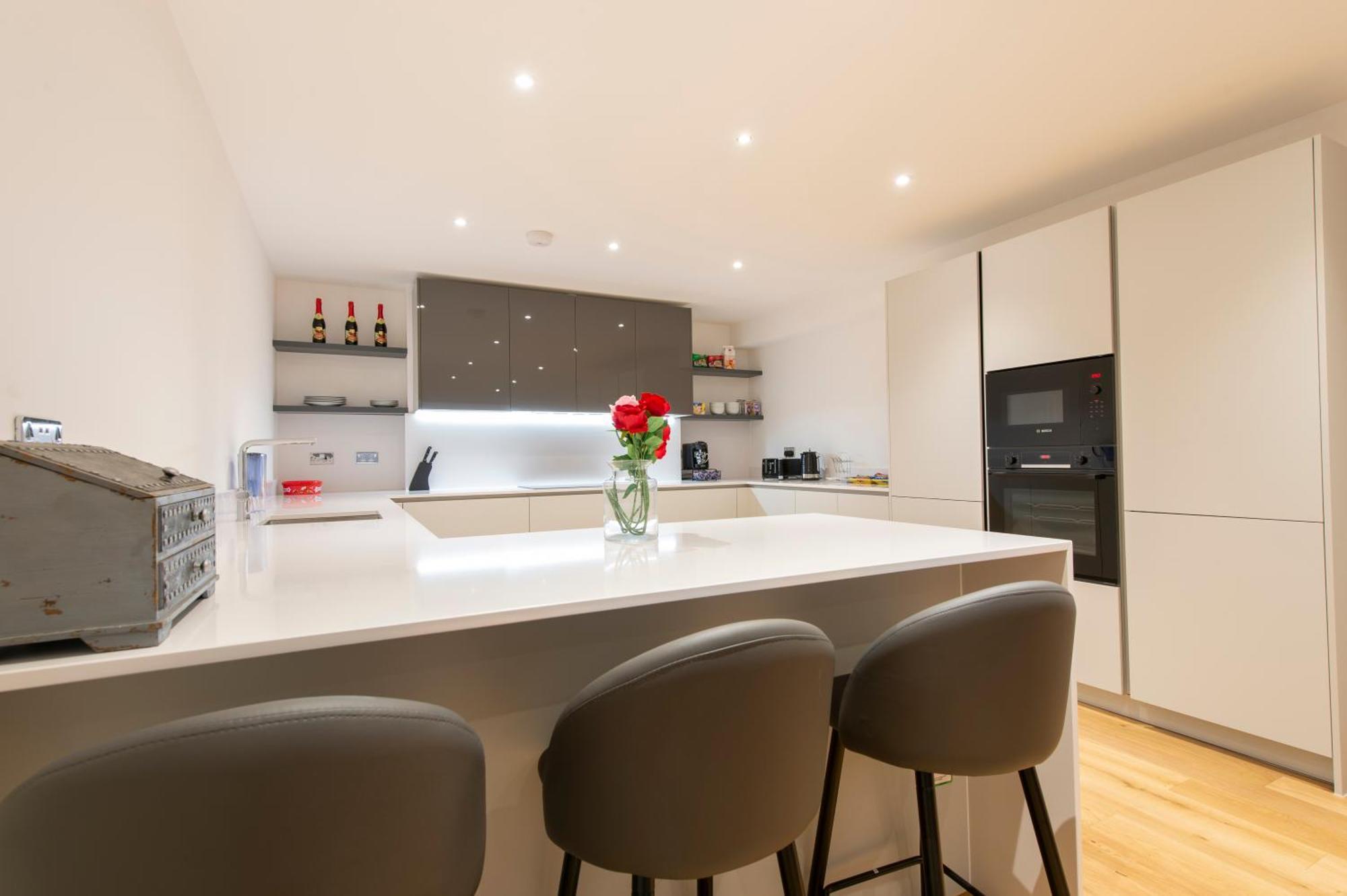 Exquisite 3br Duplex Air-con& Amenities Appartamento *