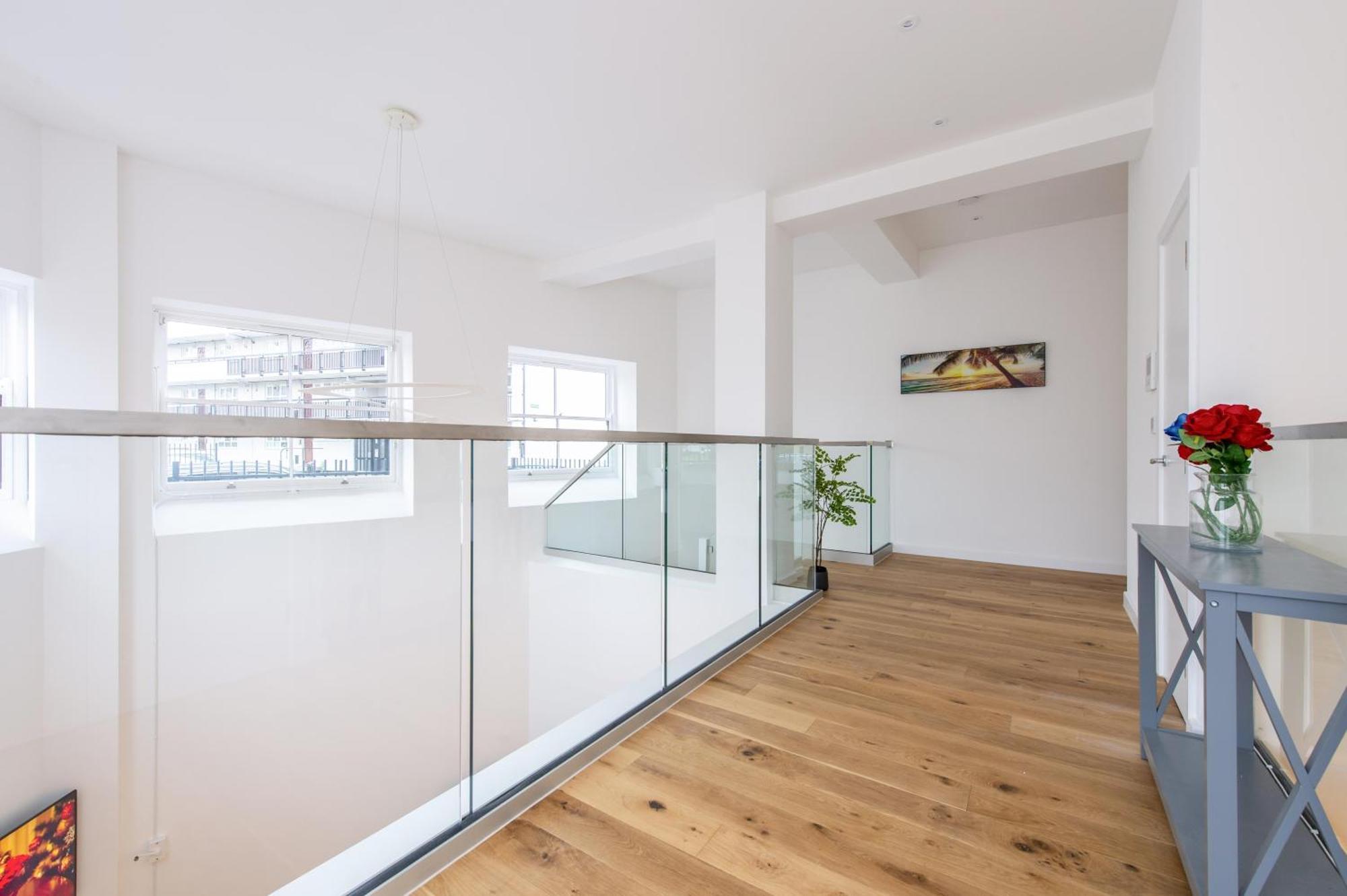Exquisite 3br Duplex Air-con& Amenities Appartamento Londra